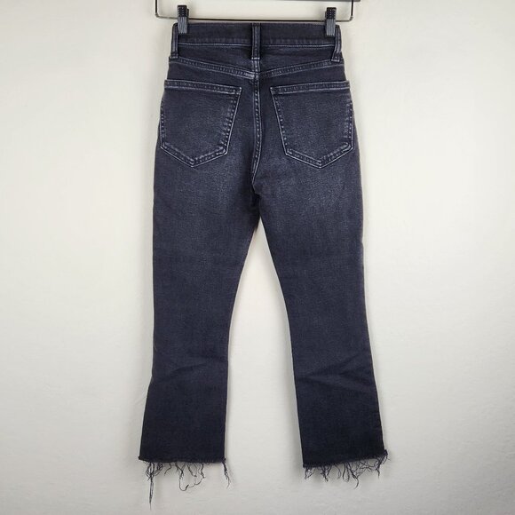 Gap High Rise Kick Fit Flare Raw Hem Jeans in Washed Black sz 23/000P - Picture 2 of 13